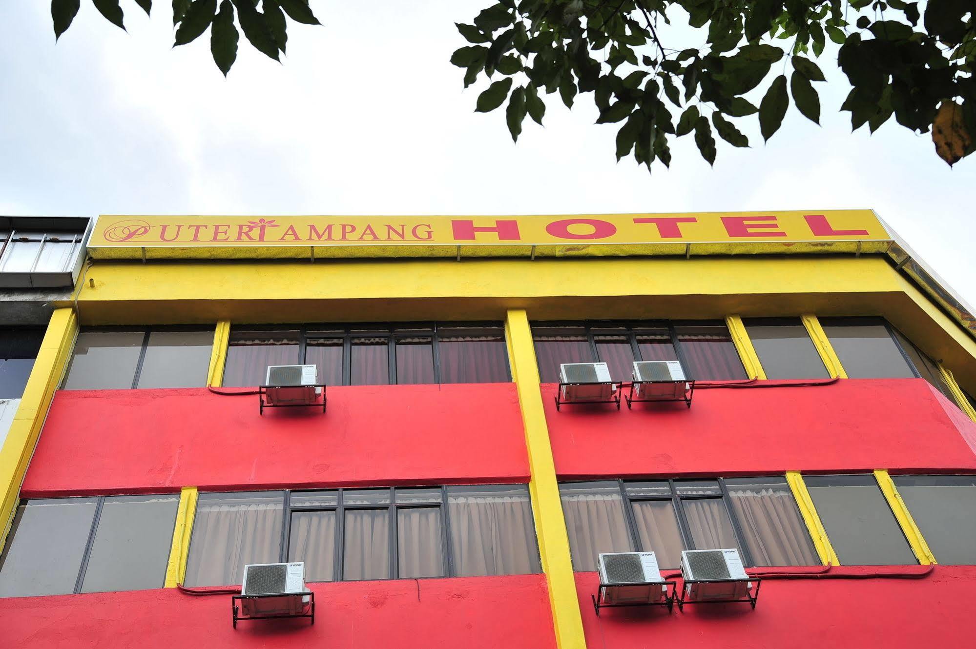 Puteri Ampang Hotel Exterior foto