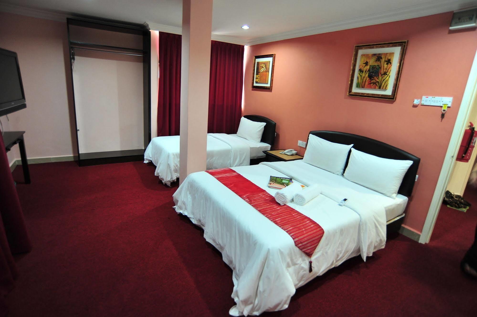 Puteri Ampang Hotel Exterior foto
